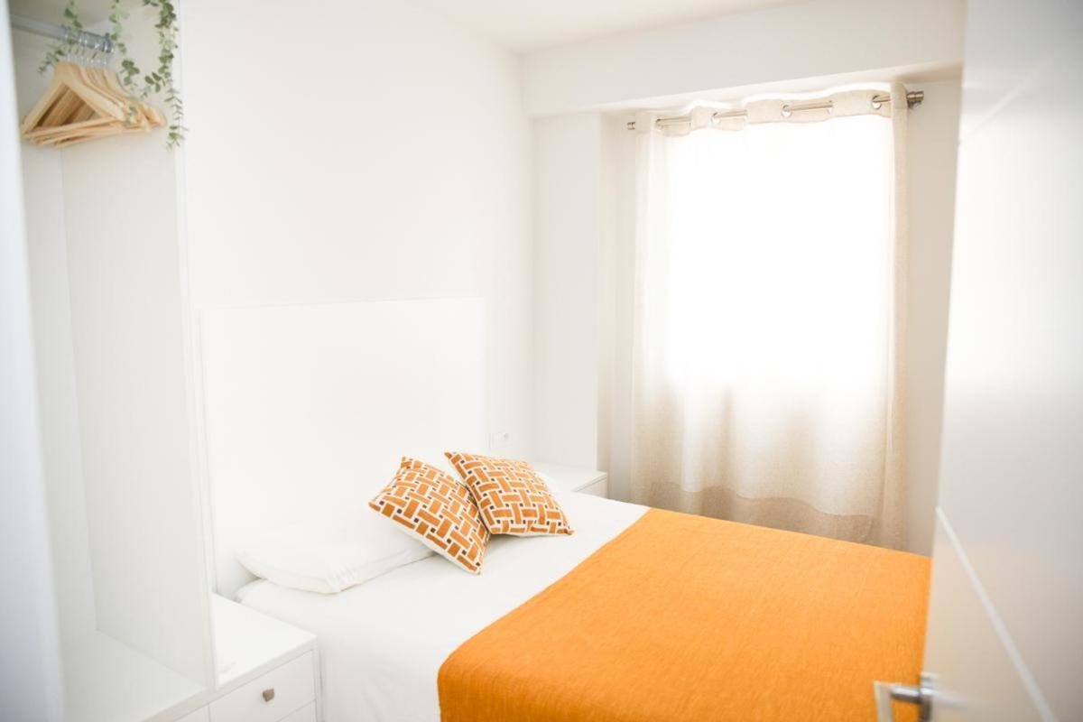 Family Apartment In The Malaga City Center Exterior photo