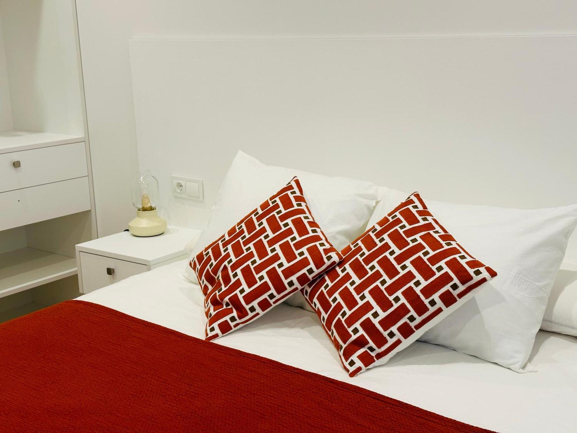 Family Apartment In The Malaga City Center Exterior photo